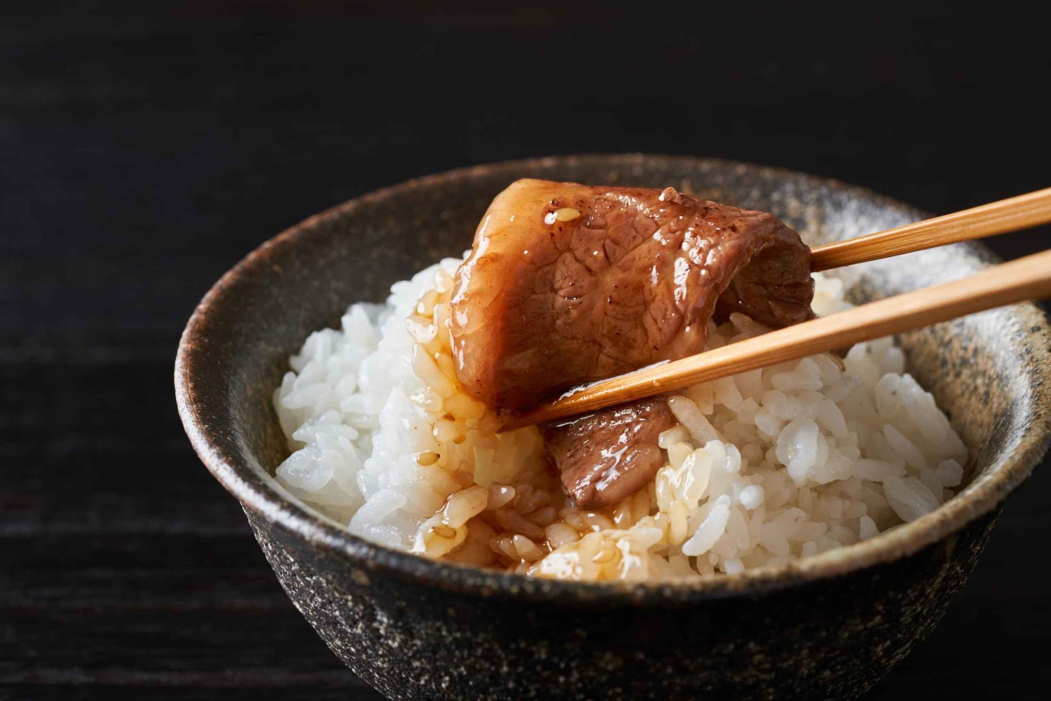 Tokyo: tour gastronomico serale a Shinjuku - sushi, manzo wagyu