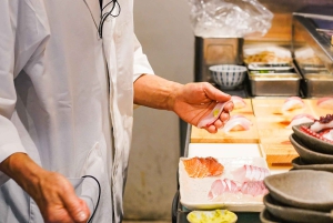 Tokyo: tour gastronomico serale a Shinjuku - sushi, manzo wagyu