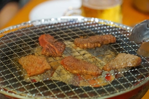 Tokyo: tour gastronomico serale a Shinjuku - sushi, manzo wagyu