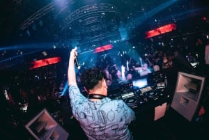 Tokyo Shinjuku: WARP Nightclub Ticket & VIP (für Ausländer)