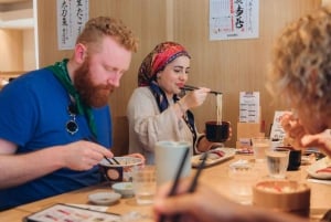 Ночи Токио: шашлыки, сладости и улицы