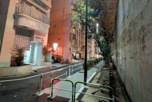 Tokyo: Otsuka Nightlife Tour with Izakayas, Bars and Snacks