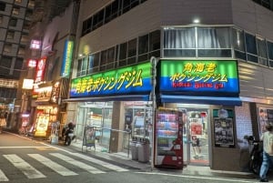 Tokyo: Otsuka Nightlife Tour with Izakayas, Bars and Snacks
