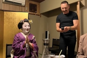 Tokyo: Cena privata con geisha in un Ryotei riservato ai soci