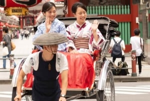 Tokyo: Private Guided Walking Tour & Rickshaw Experience
