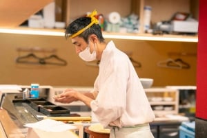 Tokyo: Private Night Cruise with Food and Drinks