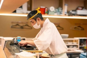 Tokyo: Private Night Cruise with Food and Drinks