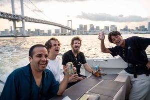 Tokyo: Private Night Cruise with Food and Drinks