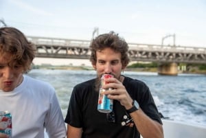 Tokyo: Private Night Cruise with Food and Drinks