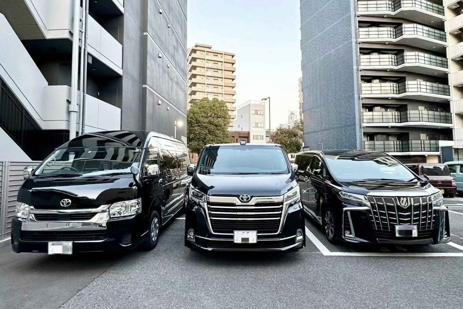 Tokyo: Private One-Way Transfer to/from Haneda Airport