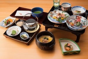 Tokyo: Privat tur og tradisjonell forestilling med middag