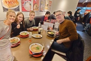 Tokyo: Privat tur og tradisjonell forestilling med middag