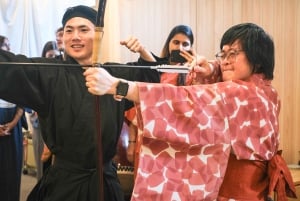 東京サムライ体験：弓道（アーチェリー）と剣術