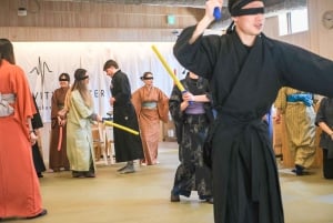 東京サムライ体験：弓道（アーチェリー）と剣術