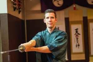 Tokio: Experiencia Samurai con almuerzo y tour guiado