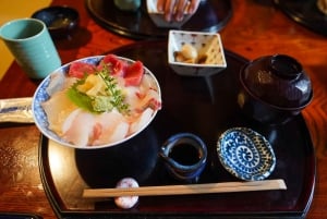 Tokio: Experiencia Samurai con almuerzo y tour guiado