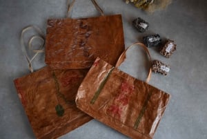 Tokyo: Sewing a short length apron with a vintage tenugui.