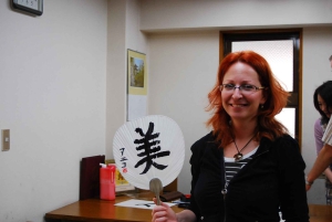 Tokio: wspólna kaligrafia – stwórzmy razem wachlarz