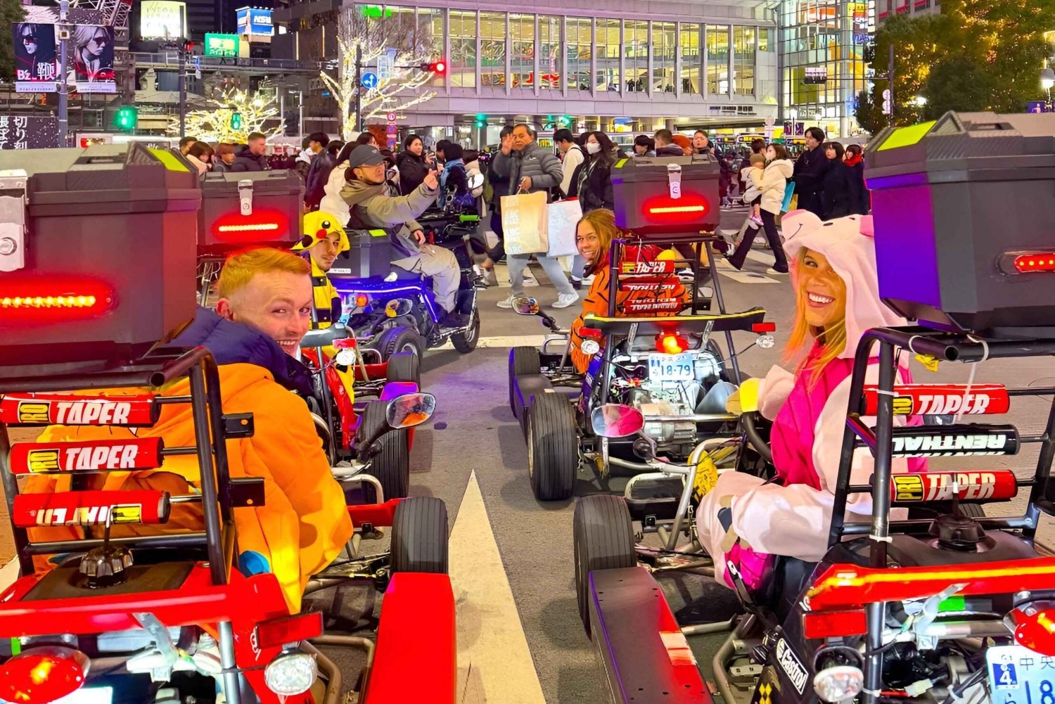 Tokyo: Shibuya and Shinjuku Streets Guided Go-Karting Tour