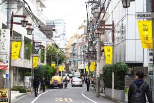 Tokio: Geführte E-Scooter-Tour durch Shibuya und versteckte Viertel