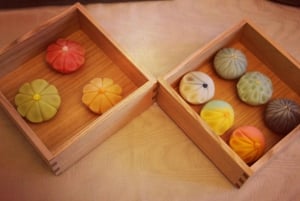 Prepara i dolci tradizionali 'Nerikiri' e il matcha a Shibuya