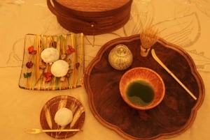 Prepara i dolci tradizionali 'Nerikiri' e il matcha a Shibuya