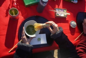 Токио: мастер-класс по приготовлению матча под открытым небом в Сибуя