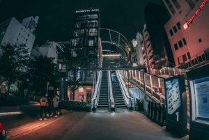Tokyo: Shibuya-byvandring om aftenen med udsigt over byen fra tagterrassen