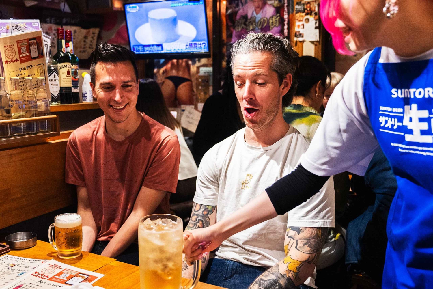 Tóquio: Tour noturno por bares e passeio a pé em Shinjuku
