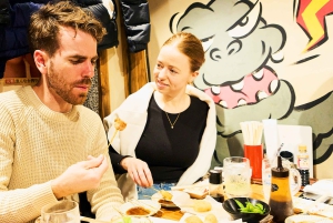 Tóquio: Tour noturno por bares e passeio a pé em Shinjuku