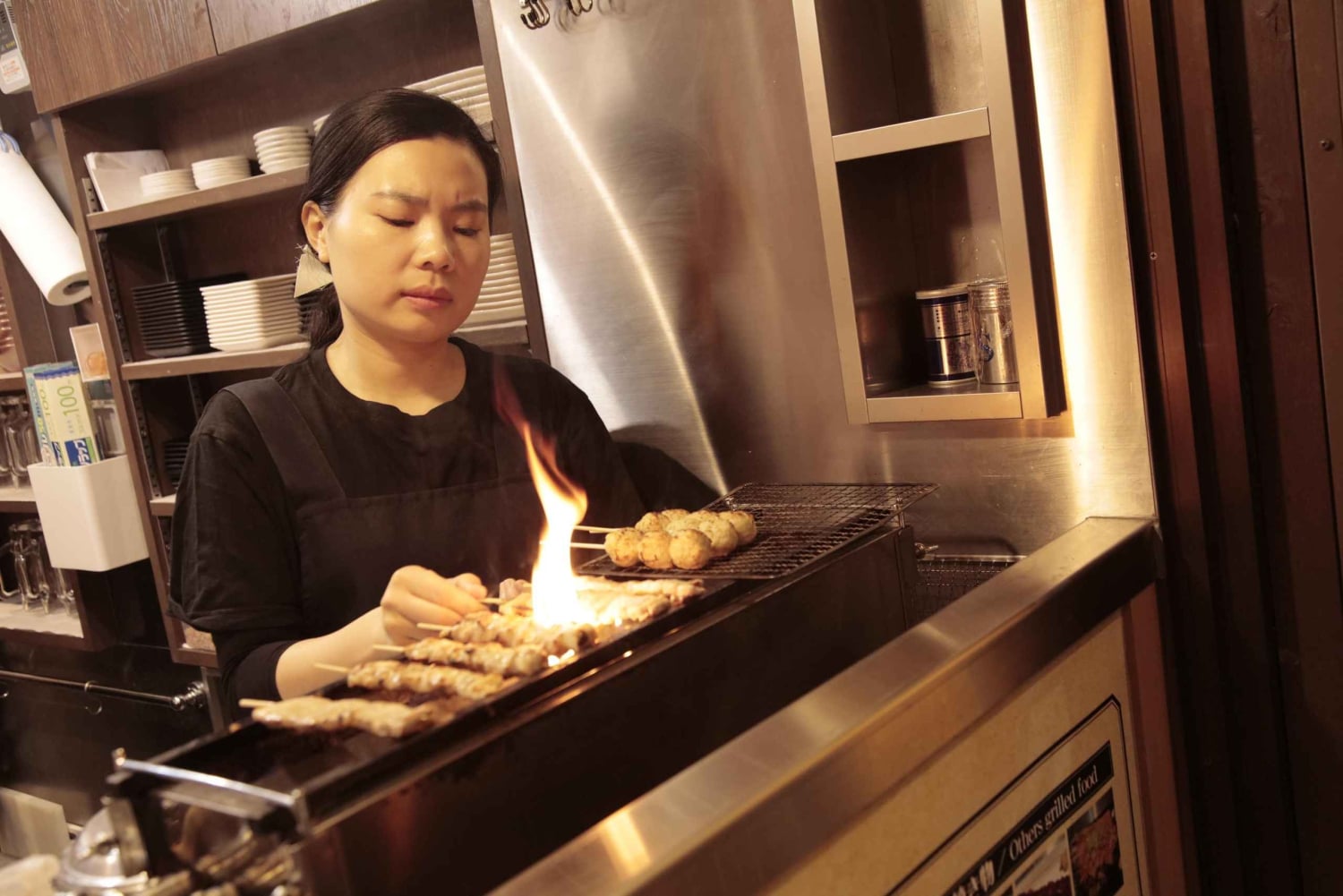Tokyo: Barrundtur i Shinjuku med mad og drikkevarer