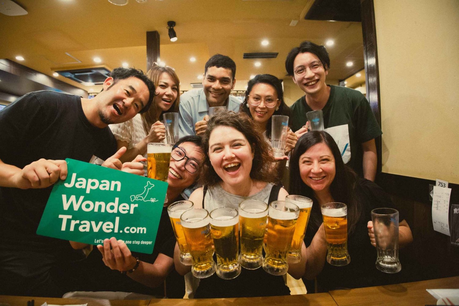 Tokyo: Tour dei bar di Shinjuku Izakaya e Golden Gai