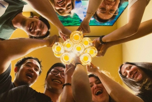 Tokyo - en barrunda Shinjuku Izakaya och Golden Gai Bar Hopping Tour