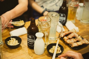 Tokyo - en barrunda Shinjuku Izakaya och Golden Gai Bar Hopping Tour