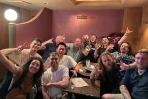 Tokyo: Tour guidato a piedi dei bar locali e degli izakaya di Shinjuku