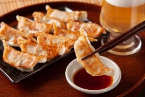 Tokyo: Shinjuku Local food guided walking tour