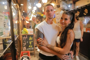 Tokyo: Shinjuku Night Photography Tour with Photographer