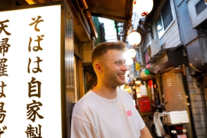 Tokyo: Shinjuku Night Photography Tour with Photographer