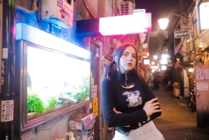 Tokyo: Shinjuku Night Photography Tour with Photographer
