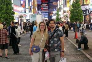 Tokyo: Shinjuku kvällstur med 6 rätter och fri dryck