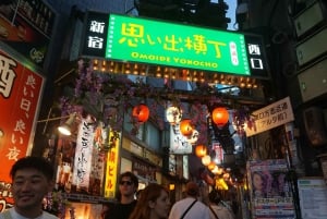 Tokyo: Shinjuku Hidden Japanese Bar Tour (Neon Light City)