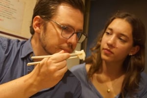 Tokyo: Shinjuku Hidden Japanese Bar Tour (Neon Light City)