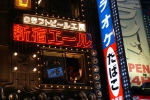 Tokyo: Shinjuku Hidden Japanese Bar Tour (Neon Light City)