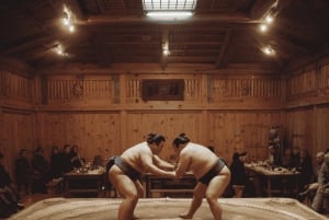 Tokyo: Shinjuku Sumo Show & Experience med drycker och foto