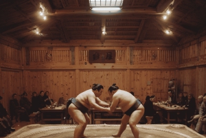Tokio: espectáculo de sumo en Shinjuku y experiencia con foto