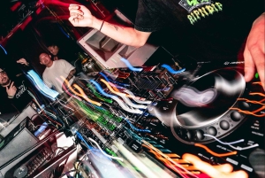 東京新宿：WARPナイトクラブチケット＆VIP（外国人向け）