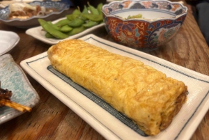 Tokio: ¡Disfruta de una experiencia de yakitori en un izakaya con guía en la zona del Skytree!