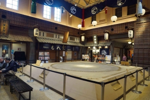 Tokio: Poranny trening sumo w Ryogoku i sesja zdjęciowa