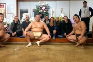 Tokio: Poranny trening sumo w Ryogoku i sesja zdjęciowa