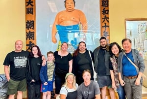 Tokyo: Sumo Morning Practice Tour with Expert Reporter